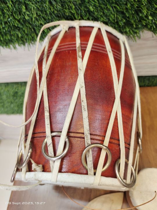 Enchanting%20-%20Bengali%20Khamak/%20Original%20Stringed%20Khamak%20Folk%20Ethnic%20Musical%20Instruments%20Of%20Bangladesh%20-%20Exceptionally%20beautiful%20and%20finely%20crafted%20-%20Image%202