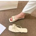 Trendy Flat Sandal Women's Footwear Casual Comfortable Sandals for Women. 