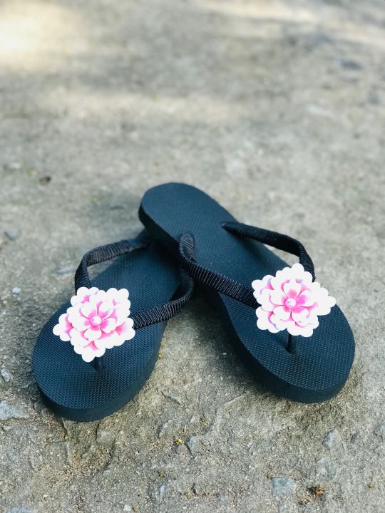 Flower slippers 🌸