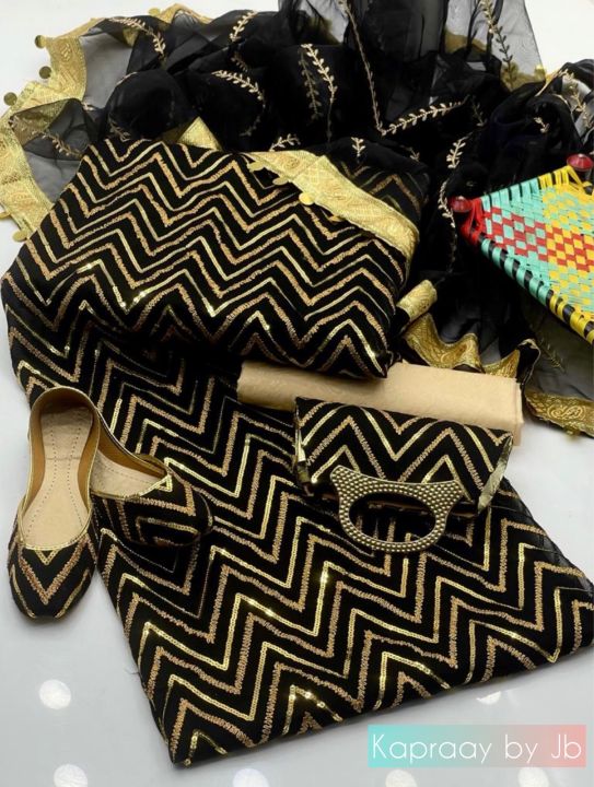 Fancy 3pc Suit - With Same Khussa and Clutch