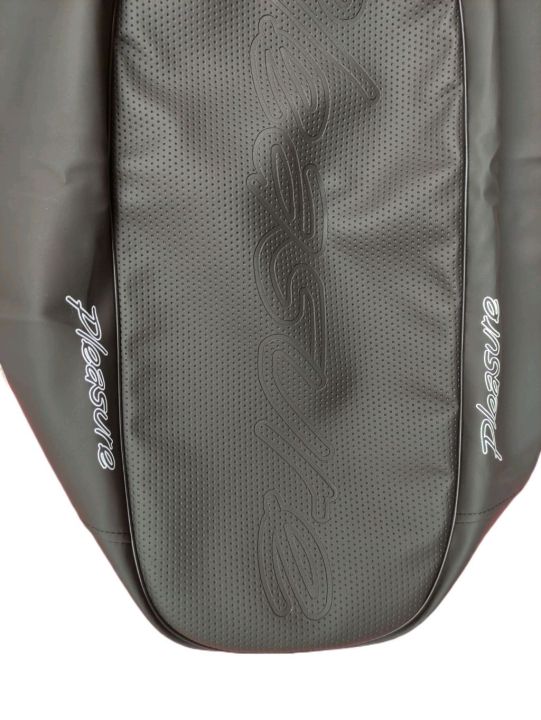 Hero%20pleasure%20embossed%20seat%20cover%20-%20Image%203