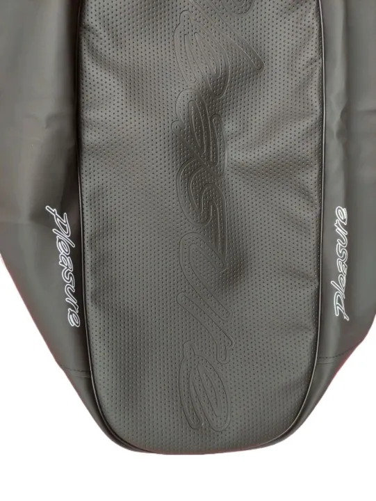Hero%20pleasure%20embossed%20seat%20cover%20-%20Image%203