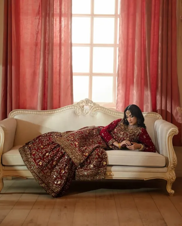 Posha%C3%A0k%20Pakistan%20Maroon%20Bridal%20Lehenga%20%E2%80%93%203%20Piece%20Heavy%20Embroidered%20Chiffon%20Lehenga%20Wedding%20&%20Barat%20Special%20Ready%20to%20Wear%20Outfit%20Nikah%20Dress%20Formal%20wedding%20wear%20-%20Image%209