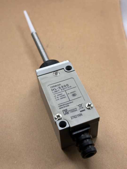 Omron%20Limit%20Hl-5300%20Switch%2010A,%20250V%20Electrical%20Safety%20Key%20Switch%20Compact%20Prewired%20Micro%20Switch%20-%20Image%203