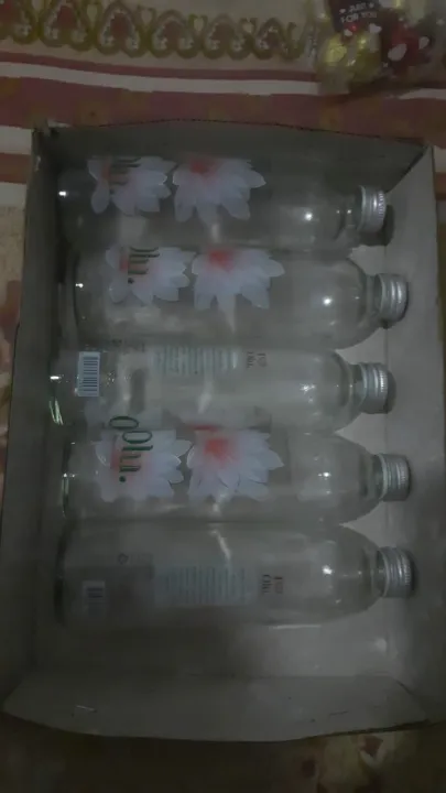 Olu%20tropical%20%20glass%20water%20bottle%20-%20Image%202