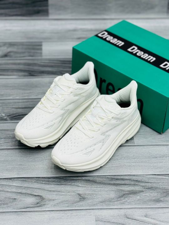 New design Hoka shoes are available now full trendy shoes right now