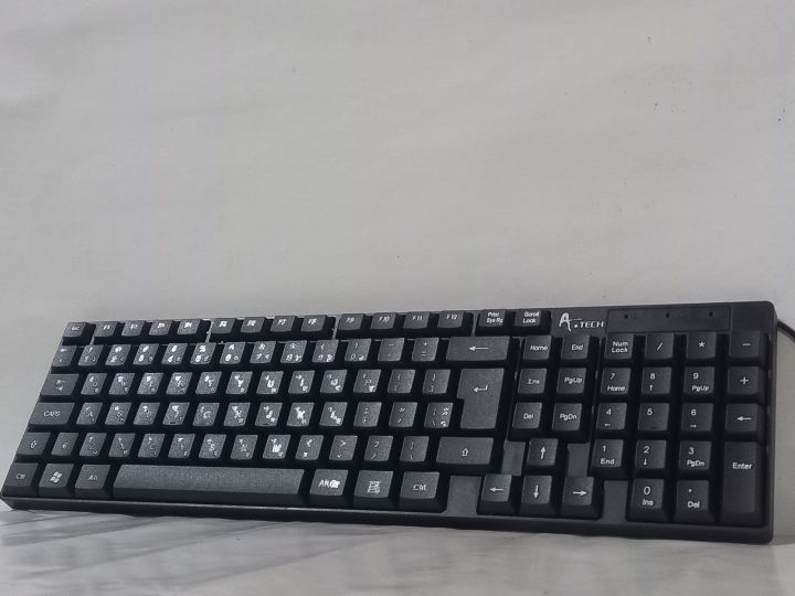 USB%20keyboard%20optical%20mouse%20-mouse%20pad-%20and%20hub%20-with%20free%20one%20OTG%20-gaming%20combo%20pack%20-%20Image%202