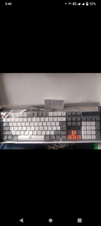 K26%20lightning%20wired%20keyboard%20with%20104%20keys%20RGB%20lightning%20in%20different%20kinds%20of%20colour%20-%20Image%207