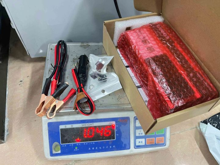 800W%20500W%20Rated%20Power%20Inverter%20DC%2012V%20To%20AC%20220V%20230V%20Transformer%20with%204%20USB%20EU%20Socket%20Charge%20with%20LED%20Display%20for%20RV%20Phone%20Car%20-%20Image%207