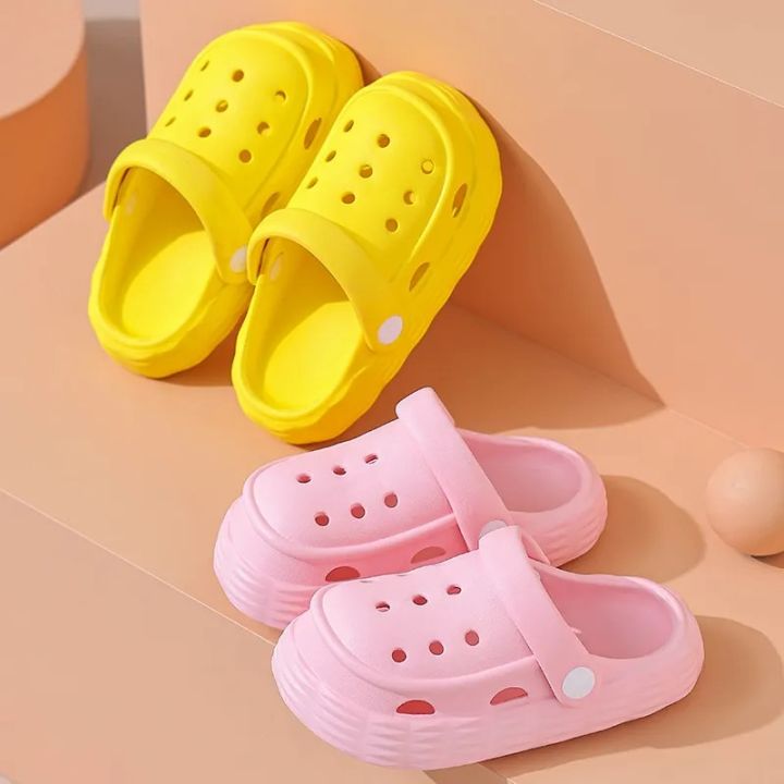 Children's%20Slippers%20Boys%20And%20Girls%20Bao%20Head%20Anti-collision%20Summer%20Soft%20Bottom%20Wear%20Baby%20Slippers%20Outside%20The%20Home%20-%20Image%204