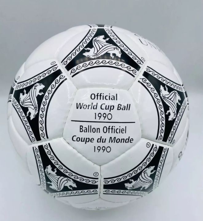 Etrusco%20Unico%20Football%20Fifa%20World%20Cup%201990%20Official%20Soccer%20Match%20Ball%20Size%205%20-%20Image%202