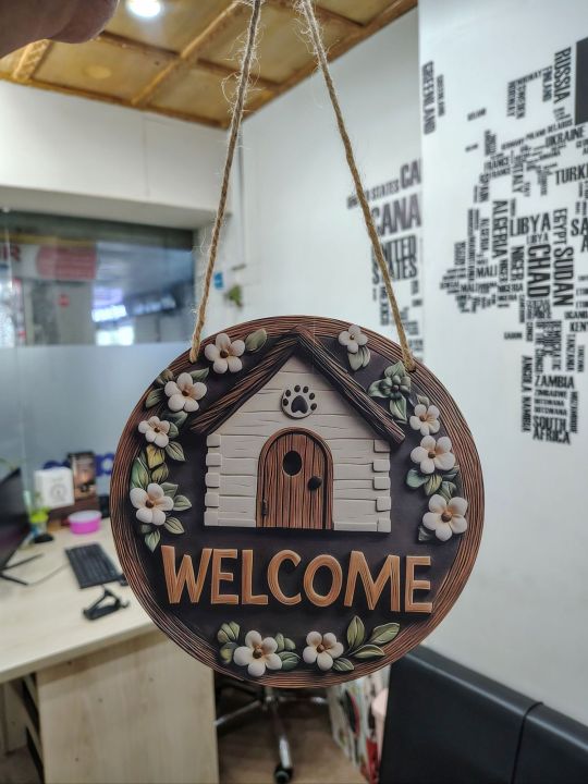 8%20Inch%20Round%20Welcome%20Door%20Sign%20-%202D%20Flat%20House%20&%20Floral%20Design%20Hanging%20Wall%20Decor%20for%20Home%20Entryway%20-%20Image%207
