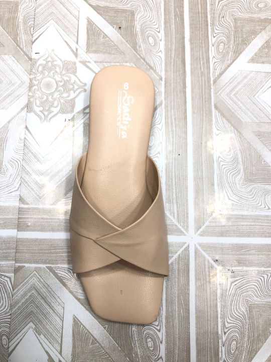 Women's%20Slim%20and%20Fit%20Flat%20Slipper%20Sandal%20%7C%20Pati%20Slipper%20-%20Image%203