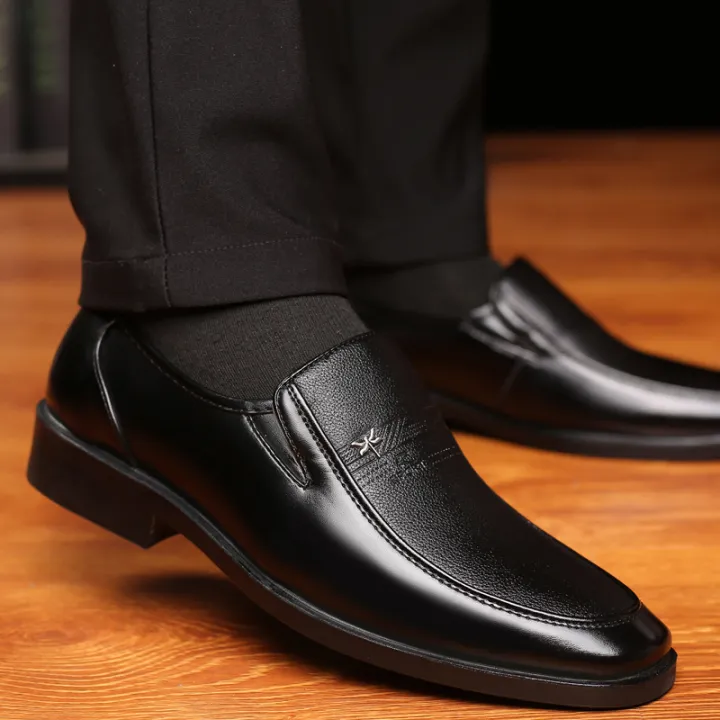 Leather%20Shoes%20Men's%20Business%20Shoes%20Luxury%20Brand%20Loafers%20Dress%20Moccasins%20Breathable%20Slip%20on%20Black%20Driving%20Shoes%20Male%20Formal%20Shoes%20-%20Image%204
