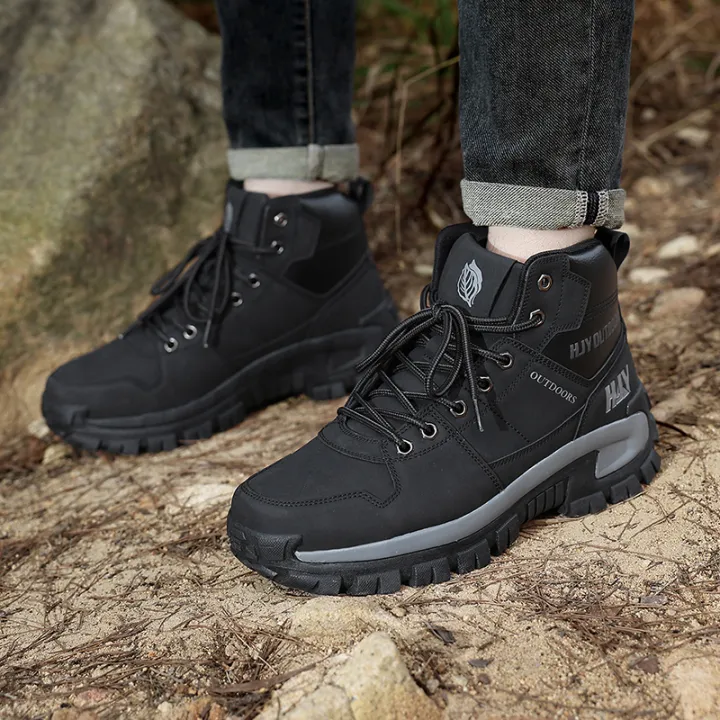 High-Top%20Leather%20Men's%20Boots%20Breathable%20Desert%20Combat%20Boots%20Outdoor%20Non-slip%20Hiking%20Boots%20Men%20Motorcycle%20Boots%20Work%20Ankle%20Boots%20-%20Image%204