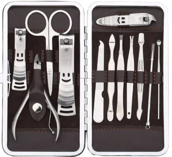 Stainless%20Steel%20Professional%2012Pcs%20Tools%20Set%20Nail%20Clippers,%20Nail%20Scissors%20Grooming%20Kits,%20Nail%20Tools%20-%20Image%204