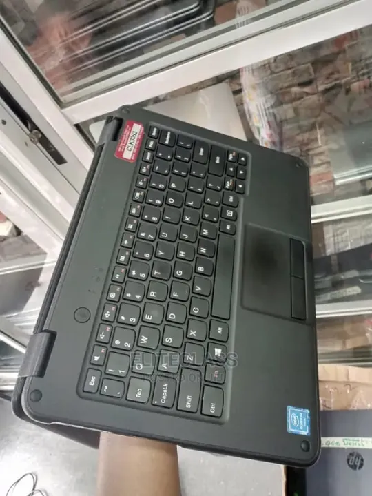 Lenovo%20Yoga%2011e%20Touch%20x360%208Gb%20Ram%20128gb%20SSD%20,%207th%20generation%20-%20Image%206