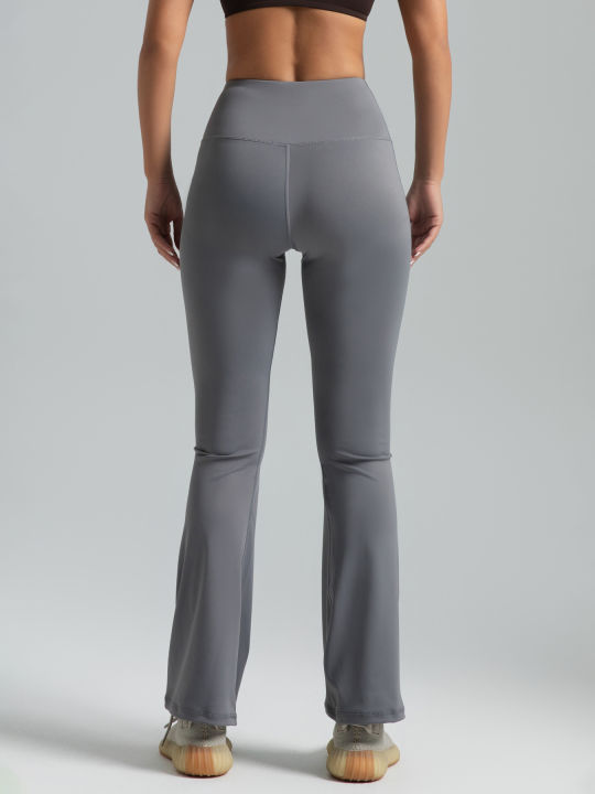 Women's%20High%20Waisted%20Bootcut%20Yoga%20Pants%20-%20Flared%20Leggings%20for%20Workout%20and%20Casual%20Wear%20-%20Comfortable%20and%20Stylish%20Activewear%20-%20Image%206