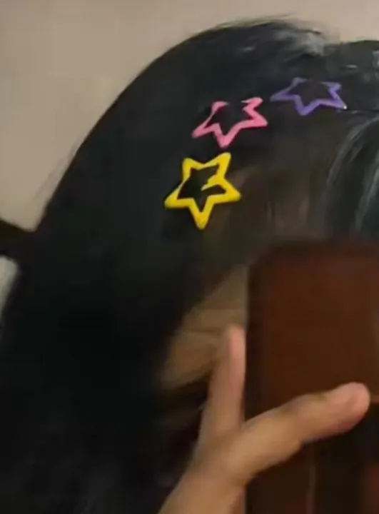 3%20pc%20simple%20metal%20star%20pins%20for%20girls%20and%20kids%20-%20Image%202