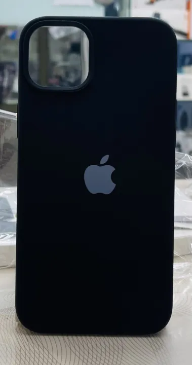 Silicone%20Case%20with%20MagSafe%20iphone%2014Plus%20-%20Black%20-%20Image%202