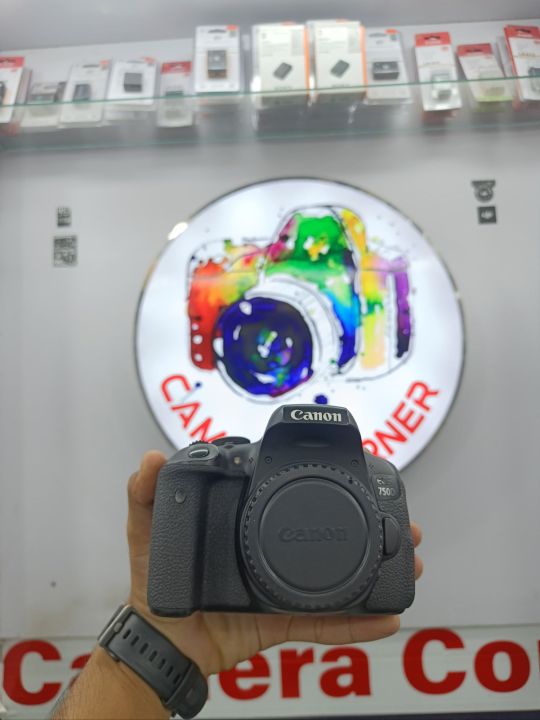 Canon EOS 750D
Only Body Used