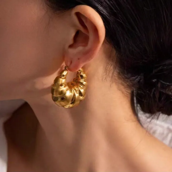 Gold%20Color%20High%20Quality%20Retro%20Punk%20Geometric%20Round%20Hoop%20Earrings%20Women's%20Fashion%20Gothic%20Exquisite%20Earrings%20-%20Image%202