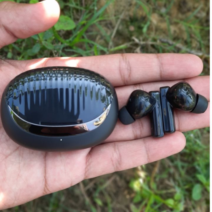 Wireless%20Earbuds%20TWS%20Mate%2070%20%7C%20Top%20Selling%20Wireless%20Earbuds%20%7C%20Original%20Mate%2070%20TWS%20%7C%20HiFi%20Sound%20Quality%20%7C%20Best%20Wireless%20Earbuds%20%7C%20TWS%20Bluetooth%20Earbuds%20M10%20M19%20%7C%20Noise%20Cancelling%20%7C%20Sports%20Earbuds%20%7C%20TWS%20Headphones%20%7C%20Bluetooth%20Earbuds%20%7CTrue%20Wireless%20Earbuds%20-%20Image%203