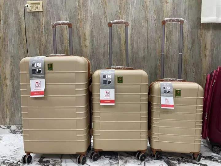 Pack%20of%20e%20Pieces%20-%20Luggage%20set%20-%20Unbreakable%20Fiber%20-%20Suitcase%20-%20Attachi%20-%20Travel%20bags%20-%20Image%203