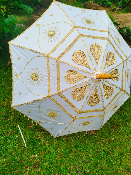 Hand%20maded%20Muthu%20kuda/%20Muthu%20umbrella%20/%208%20pannels%20-%20Image%203