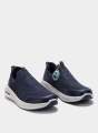 Joma's modern men's sneakers. 