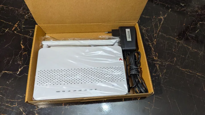 Huawei%20HG8245H%20XPON%20WiFi%20Router%20%7C%201GE%20+%203FE%20%7C%20High%20Speed%20FTTH%20%7C%20Router%20Long%20Range%20-%20Image%203