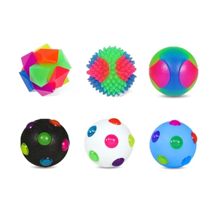 Dog%20TPR%20Glow%20Ball%203%20Color%20Flashing%20Elastic%20Teeth%20Cleaning%20Anti%20Choke%20Training%20Interactive%20Pet%20Toy%20%20Safe%20Chew%20Resistant%20Non%20Toxic%20-%20Image%205