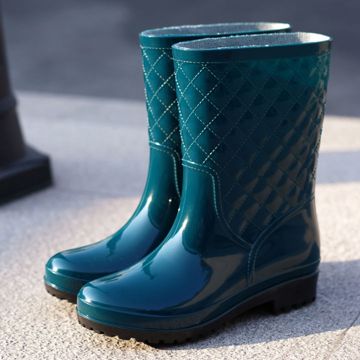 Fashionable%20and%20minimalist%20style%20drawstring%20and%20tight%20mouth%20waterproof%20and%20anti%20slip%20outdoor%20work%20women's%20rain%20boots%20-%20Image%206
