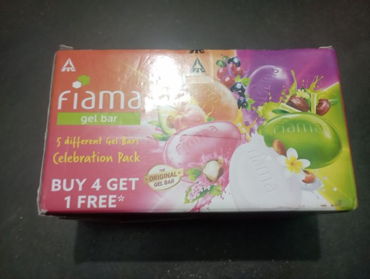 Fiama%20Gel%20Bar%20Buy%204%20Get%201%20Free%20Soap%20Indian%20-%20625G%20INDIAN%20-%20Image%205