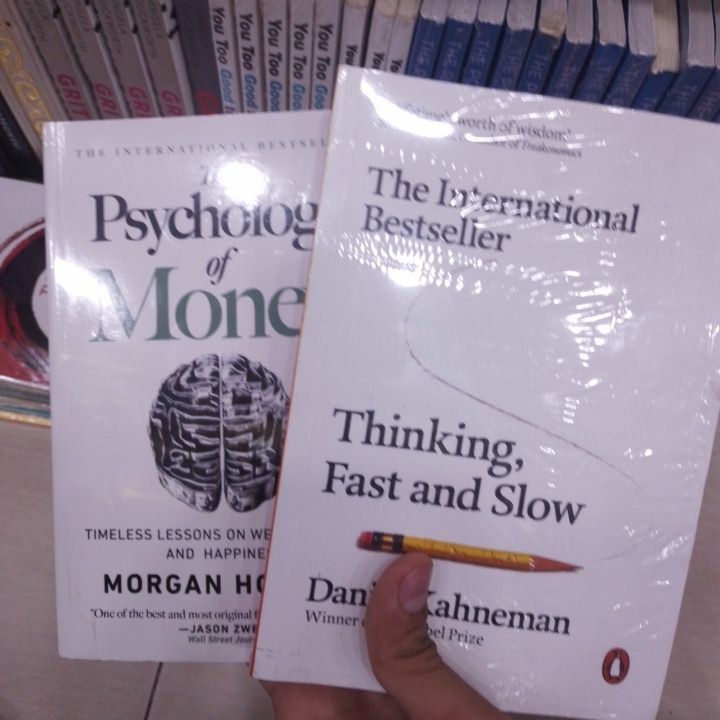 Set%20of%2010%20motivational%20and%20self%20help%20books%20-%20Image%203