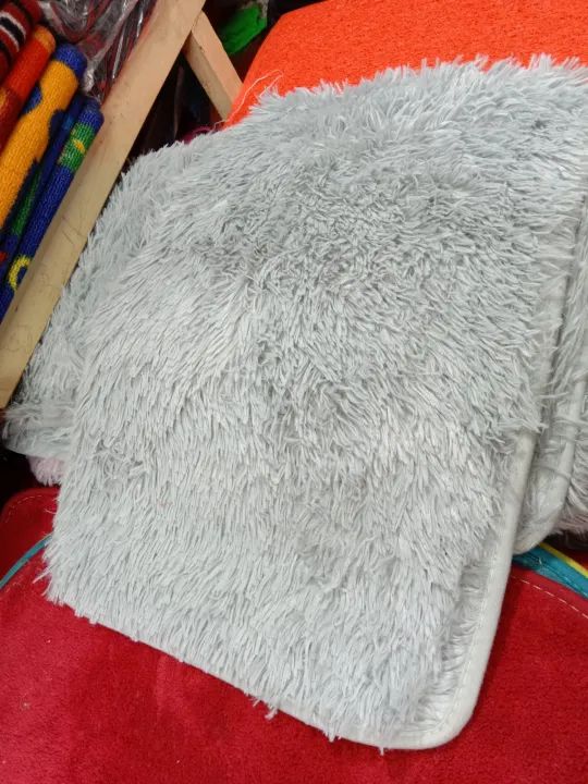 40/60%20CM%20Paposh%20Feather%20Touch%20sheepskin%20Floor%20Mat%20rugs%20for%20Bedroom%201%20pcs%20-%20Image%202