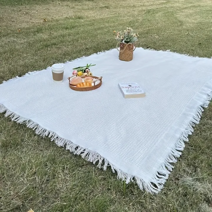 1pc%2090-150cm%20Moisture-proof%20Portable%20Mat%20Picnic%20Mat%20for%20Outdoor%20Camping%20Picnic%20Beach%20Outdoor%20Blanket%20-%20Perfect%20for%20Camping%20-%20Image%204