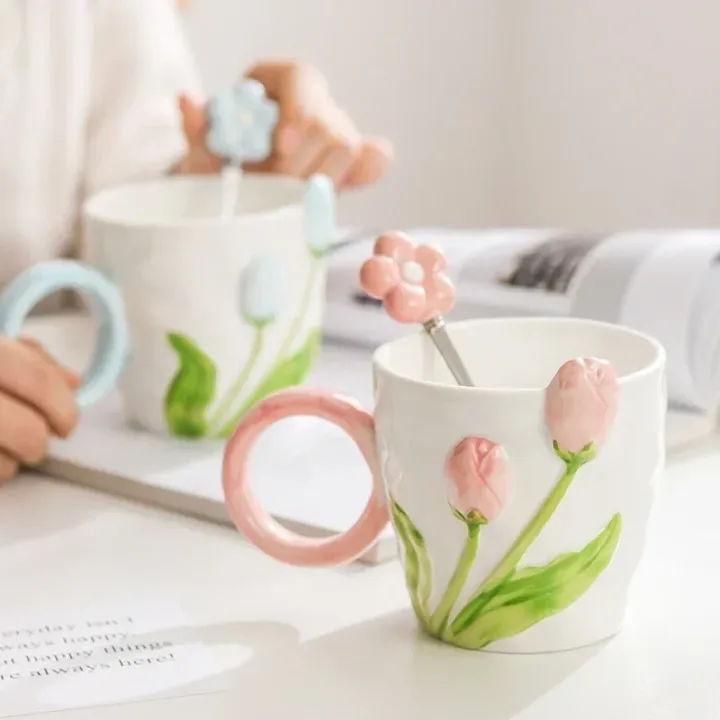 500ml%203D%20Tulip%20Pattern%20Ceramics%20Mug%20with%20Spoon%20Hand%20Carved%20Comfortable%20handle%20Coffee%20Cup%20Breakfast%20Milk%20oatmeal%20cup%20Girl%20Gift%20-%20Image%202
