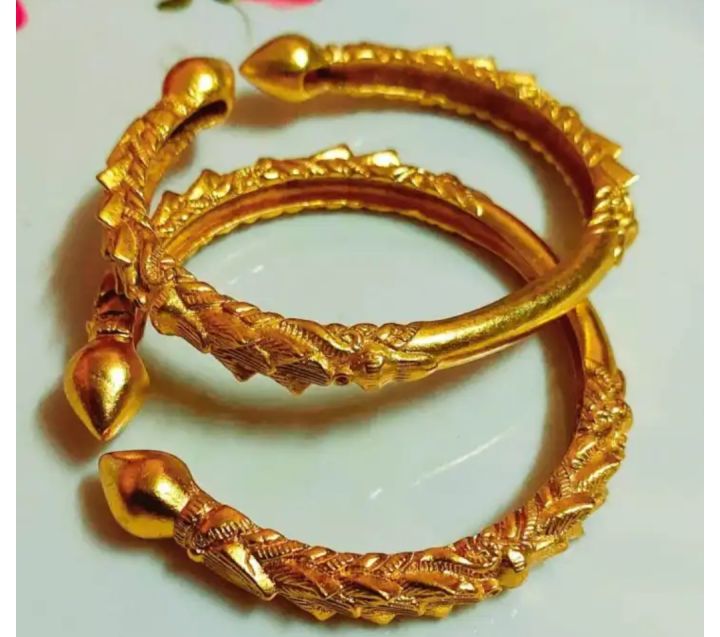 Panchadhatu Kade Chura for Women Jewelry Handmade Indian Ethnic Long Chura Leg Ornament with Green And Red Stones