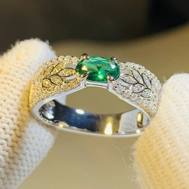 Huitan%20Fancy%20Leaf%20Band%20Oval%20Green%20Cubic%20Zirconia%20Wedding%20Rings%20for%20Women%202023%20New%20Exquisite%20Finger%20Accessories%20Fashion%20Jewelry%20-%20Image%202
