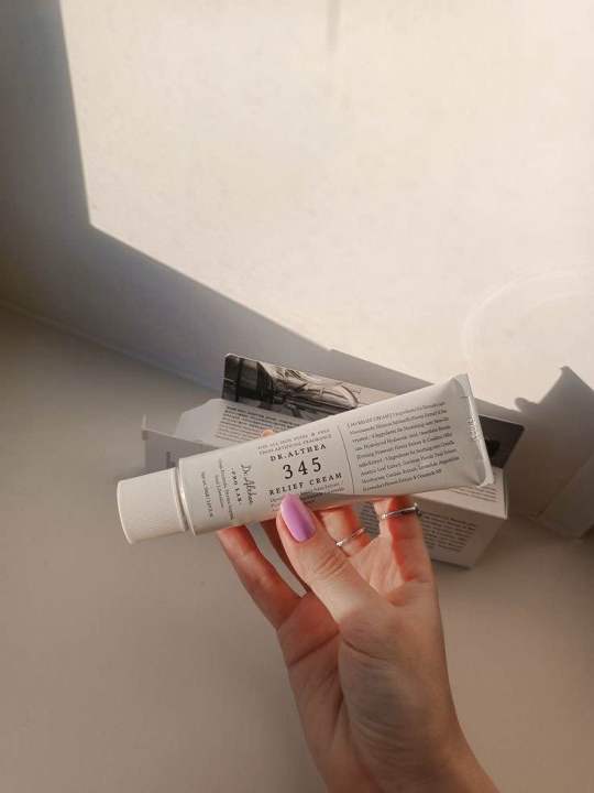 Dr.Althea%20345%20Relief%20Cream%20%7C%20Daily%20Face%20Moisturizer%20%7C%20Blemish%20%7C%20Korean%20Vegan%20Skin%20Care%20for%20All%20Skin%20Types%2050ml%20-%20Image%204