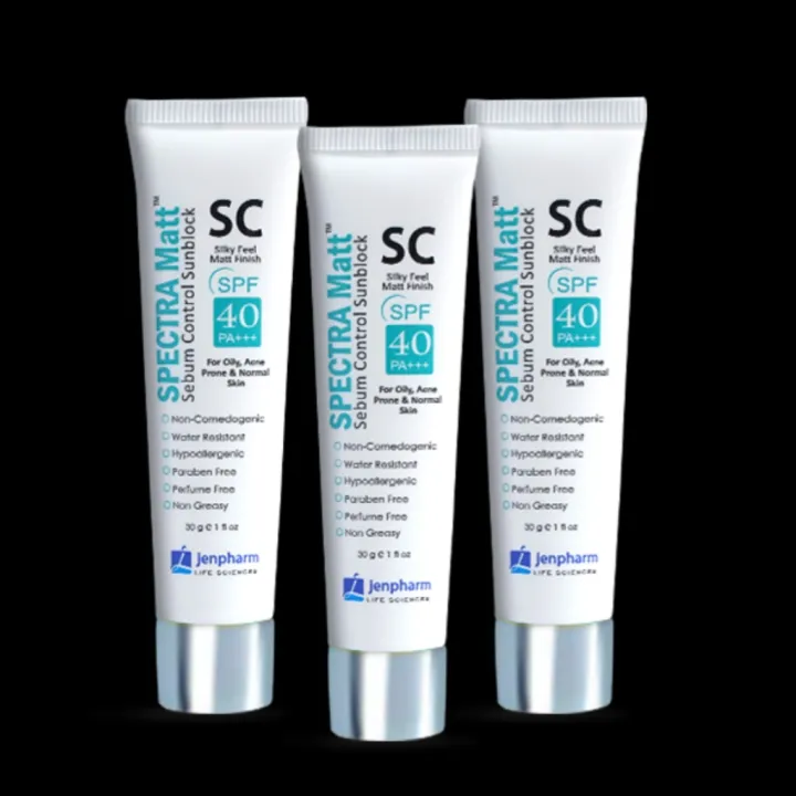 Spectra%20Matt%20Sebum%20Control%20Sunblock%20SPF%2040%20for%20men%20and%20women%20-%20Image%203