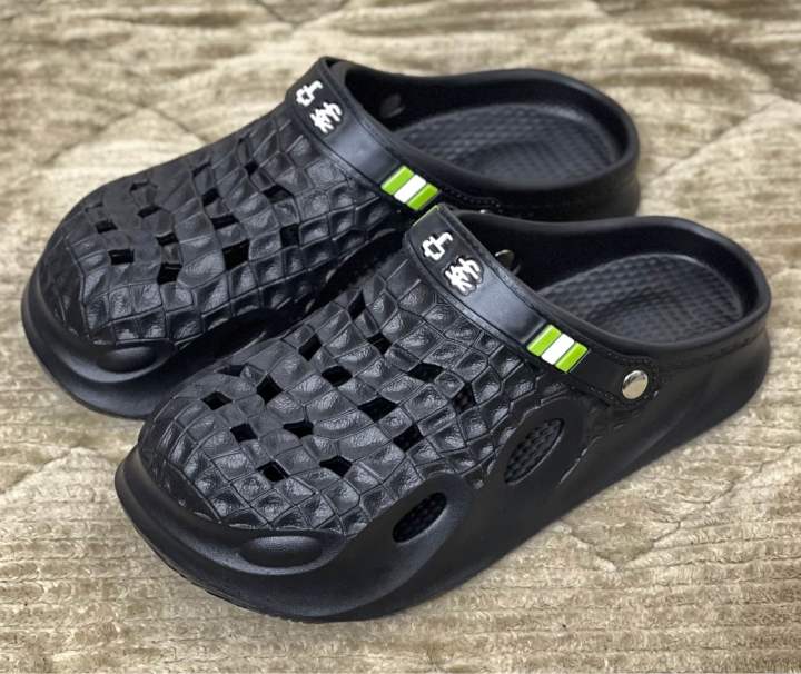 New%20Clogs%20Slip-on%20Closed%20Toe%20Cap%20Hole%20Soft%20Sole%20EVA%20Walking%20Crocs%20Sandals%20for%20Men%20-%20Image%202
