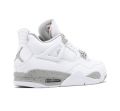 Nike Air Jordan 4 Retro "White Oreo". 