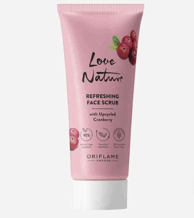 Love Nature Refreshing Face Scrub with Upcycled Cranberry