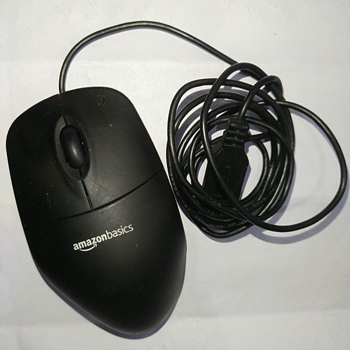 Amazon Basics Mouse