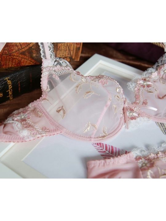 Luxury%20European%20and%20American%20Women%20Thin%20Big%20Size%2034-42%20ABC%20Chest%20Small%20Lace%20Transparent%20Sensual%20Lingerie%20Set%20Perspective%20Winter%20-%20Image%204