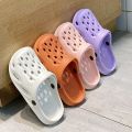 Fashion Women Slippers New Summer Slippers Outdoor Beach Slippers Classic Soft Men Garden Slippers Home Men Clogs Slippers.