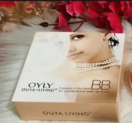 BB%20face%20powder%20-%20Image%203
