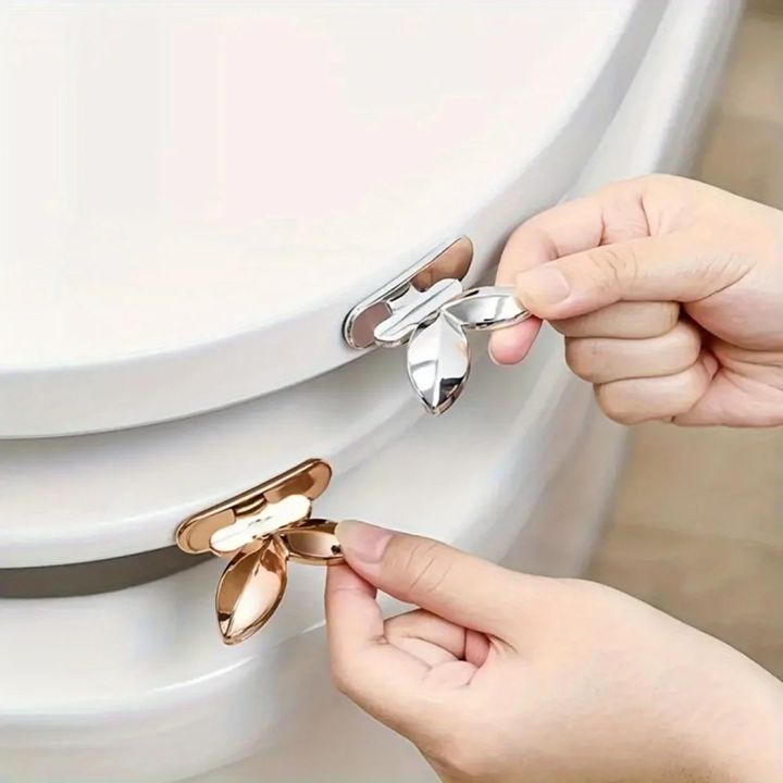 Multifunctional%20Toilet%20Lid%20Lifter%20ABS%20Toilet%20Seat%20Handle%20for%20Hands-Free%20Lifting%20%E2%80%93%20Practical%20Bathroom%20Accessory%20-%20Image%202